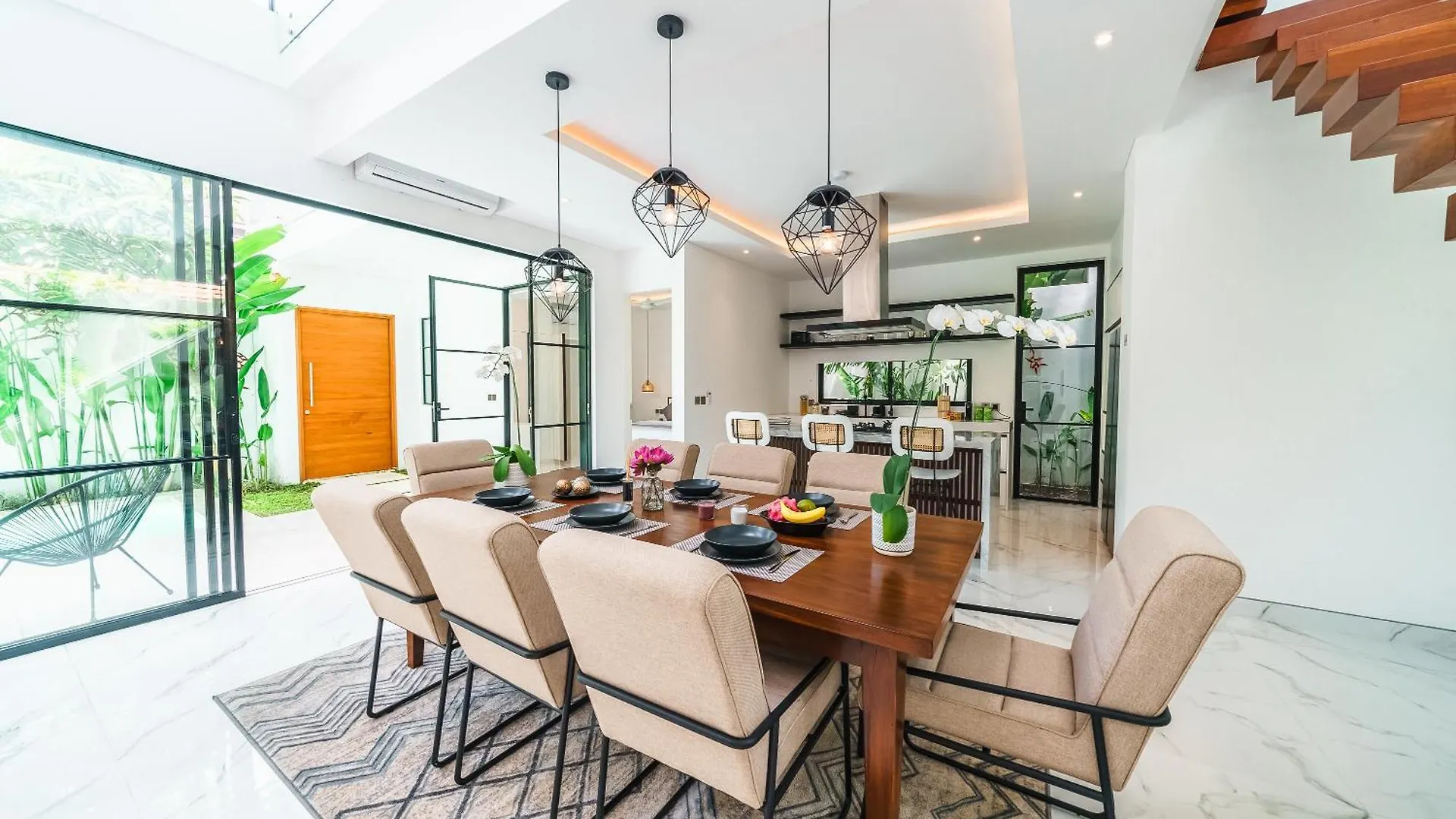 Villa Blue Water By Goro Seminyak